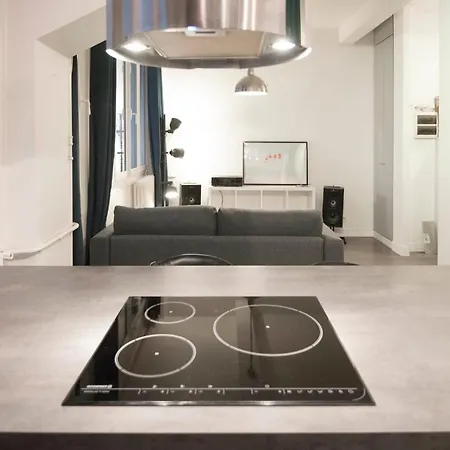 Design Studio Near Montmartre *